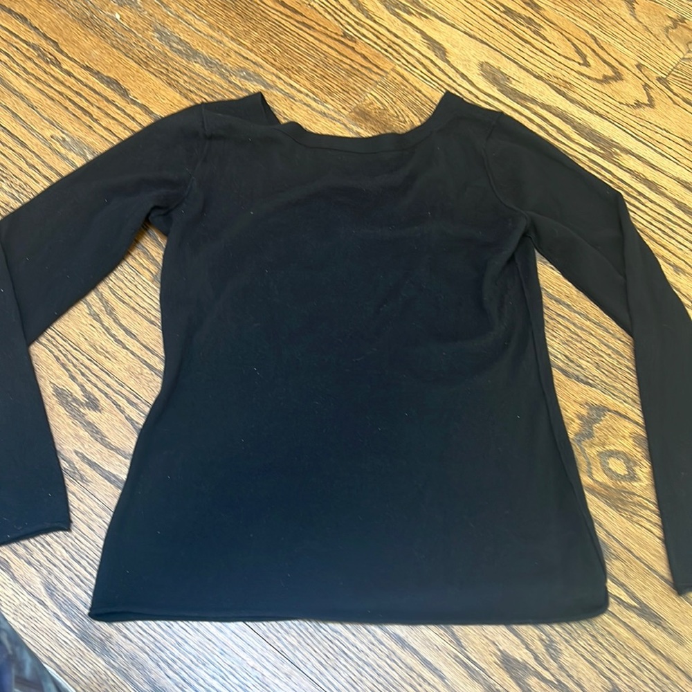 Vince 100% cashmere lightweight sweater